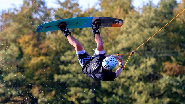 Wakeboard : les bons équipements synonymes de sécurité